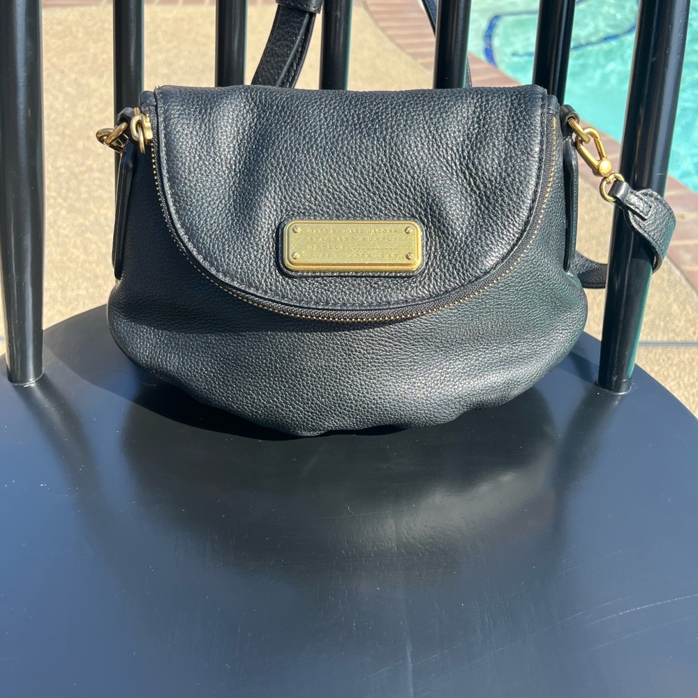 Marc by Marc Jacobs Mini
Natasha Black Leather Crossbody